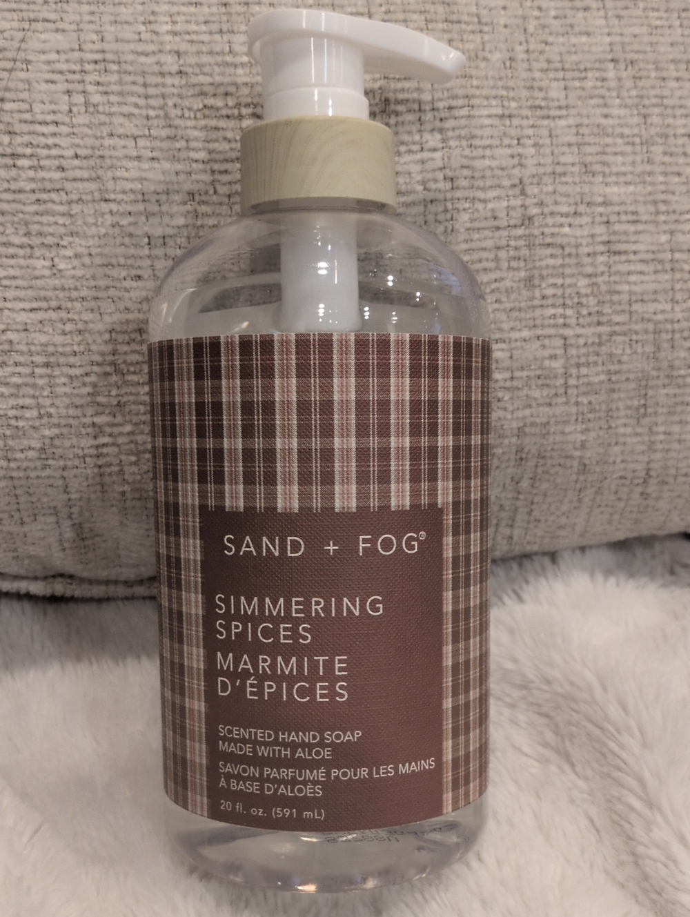 Sand And Fog Simmering Spices Scented Hand Soap